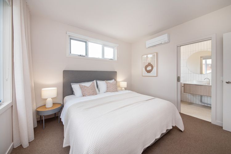 Master bedroom with king bed ensuite