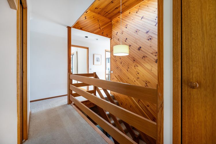 Koonya Treetops with Cedar Spa