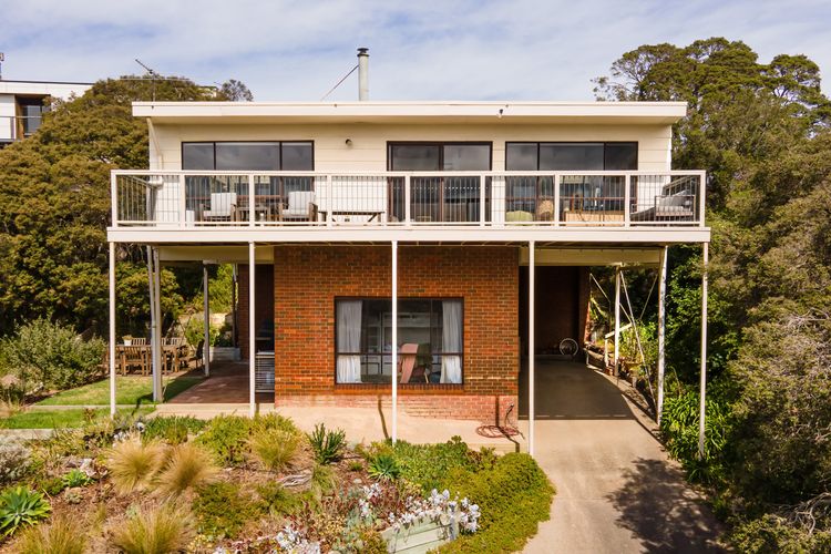 Koonya Treetops with Cedar Spa