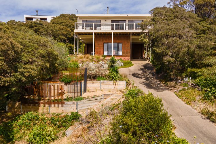 Koonya Treetops with Cedar Spa