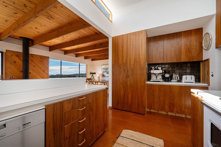 Koonya Treetops with Cedar Spa