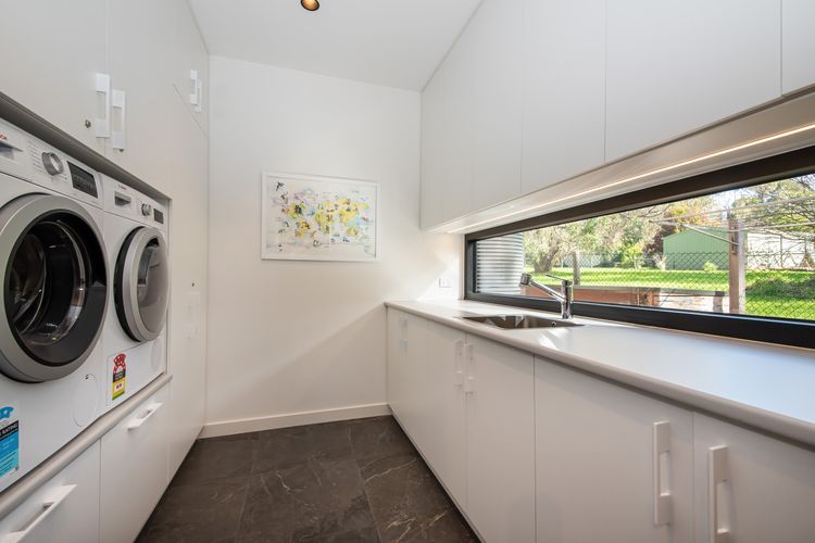 Laudnry with washing machine and dryer
