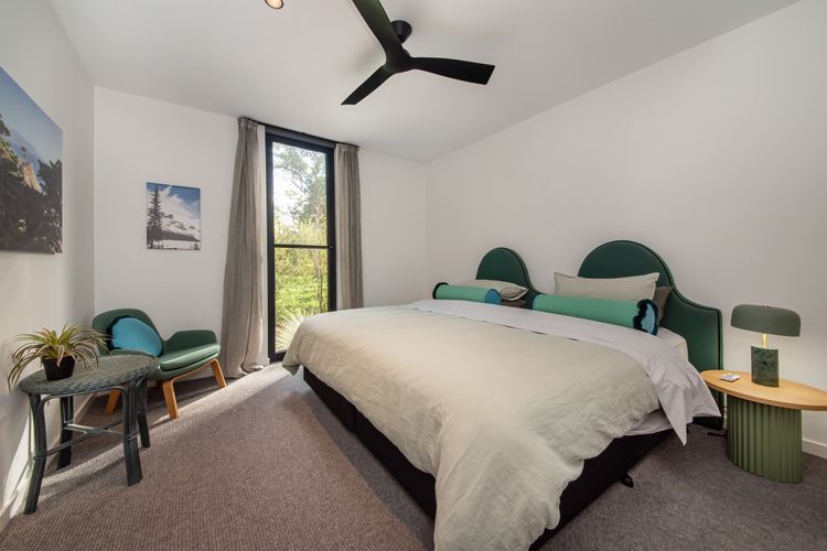 Bedroom three with king bed or two king single beds with ensuite