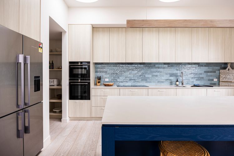 Stunning kitchen with butlers pantry 