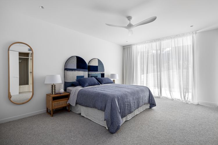 Master with king bed and stunning ensuite 