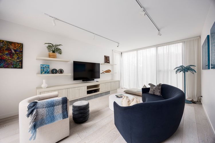 Second living room with smart TV