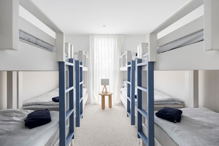 Bunk room sleeping 8