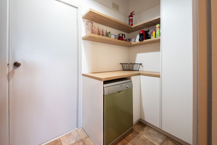 Butlers pantry with dishwasher