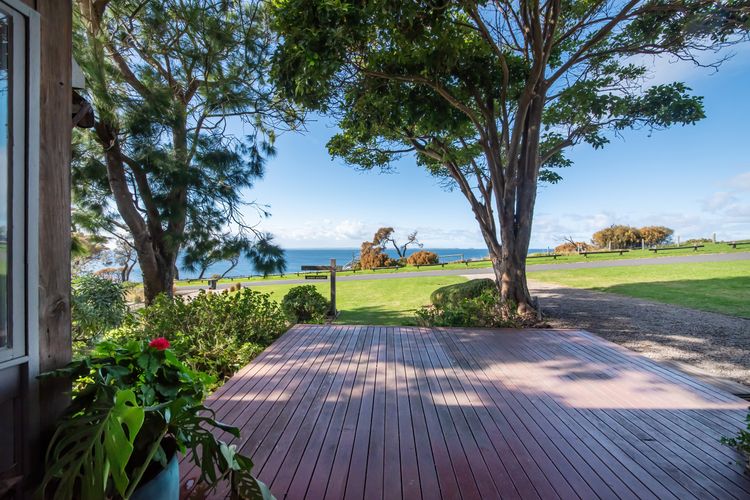Pebble Views by Property Mums