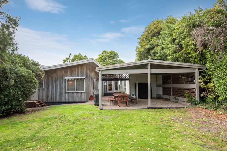 Pebble Views by Property Mums