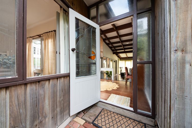 Pebble Views by Property Mums