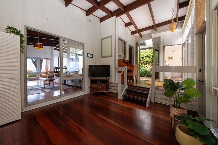 Pebble Views by Property Mums