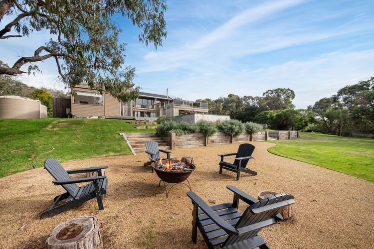 Long View – Heated Pool in Red Hill