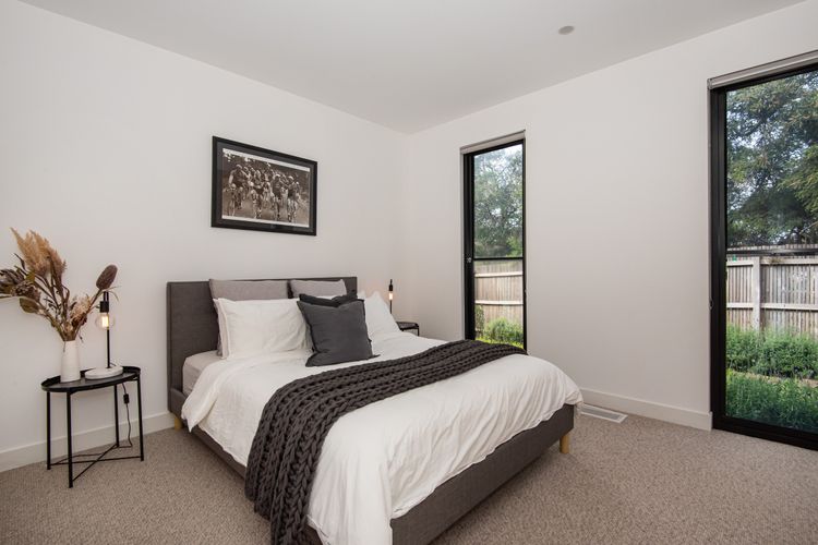 Bedroom 3 - queen bed 