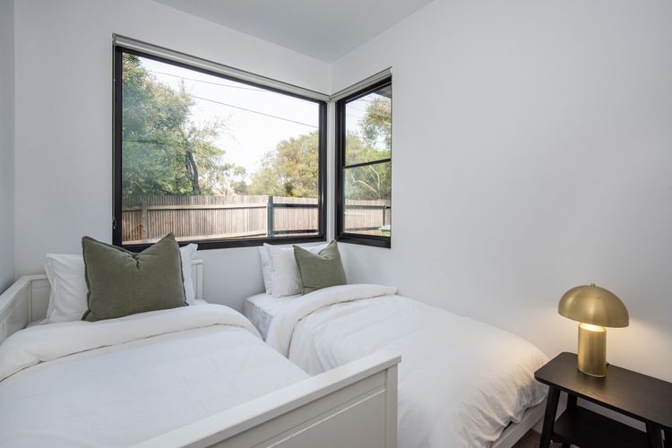 Bedroom 4 - two single beds