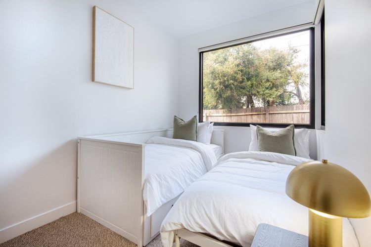 Bedroom 4 - two single beds