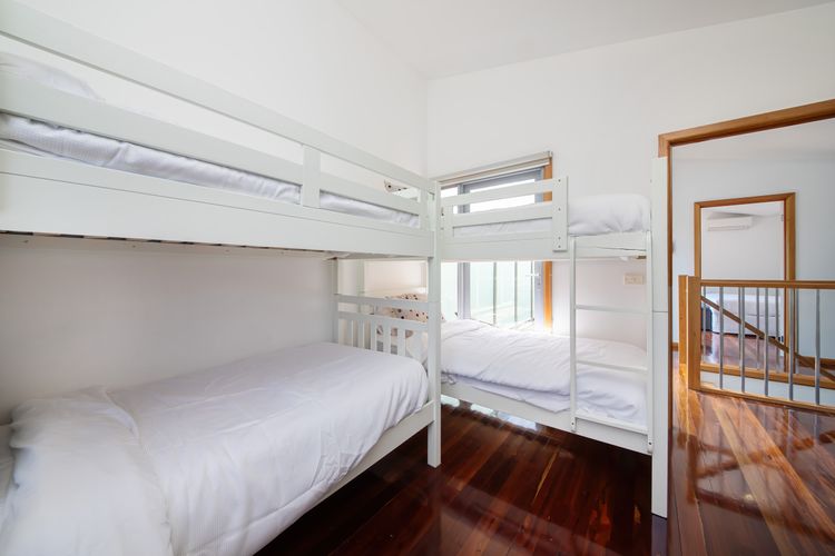 upstairs bunkroom
