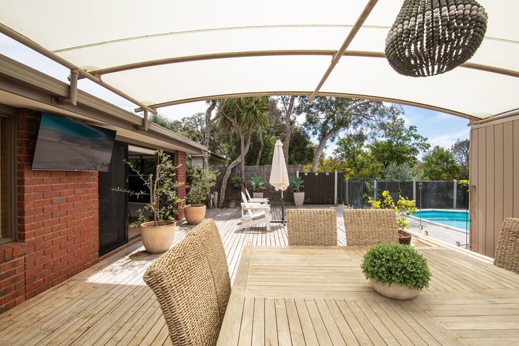 Alfresco dining