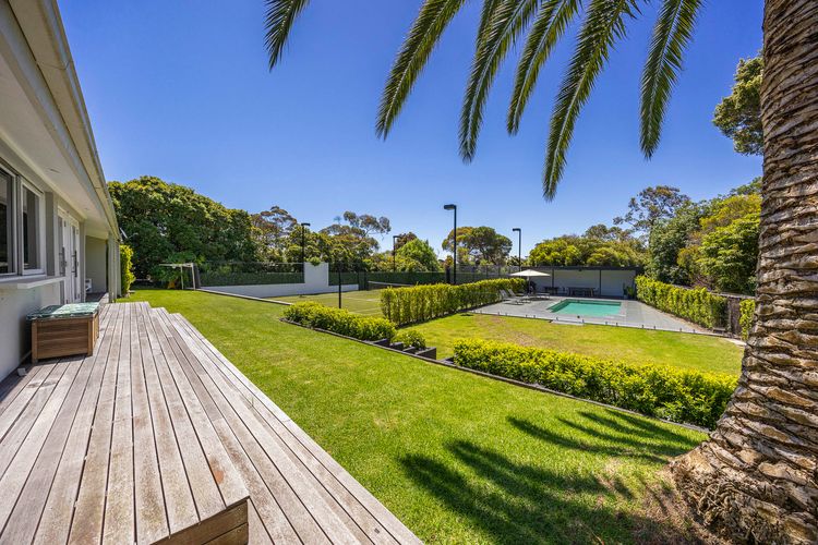 Back yard with absolute privacy