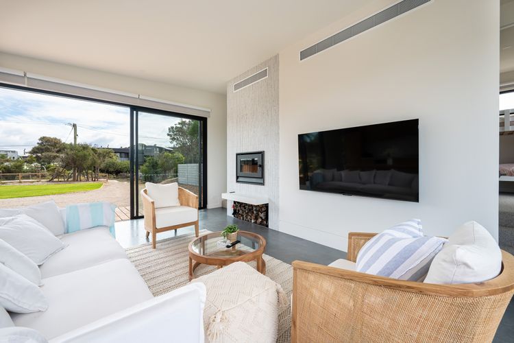 Living with fireplace