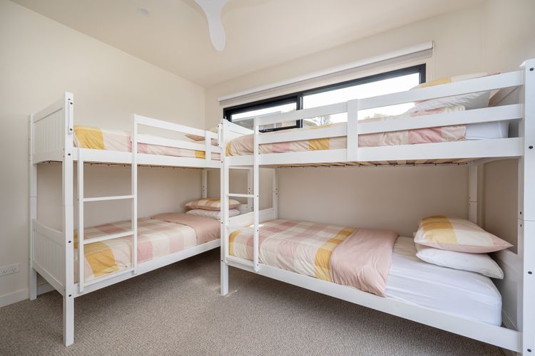 Bunk room 