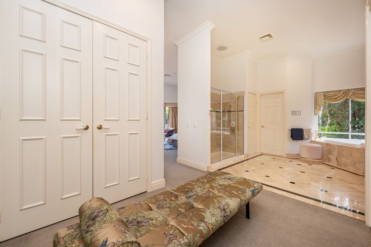 Master bedroom dressing room