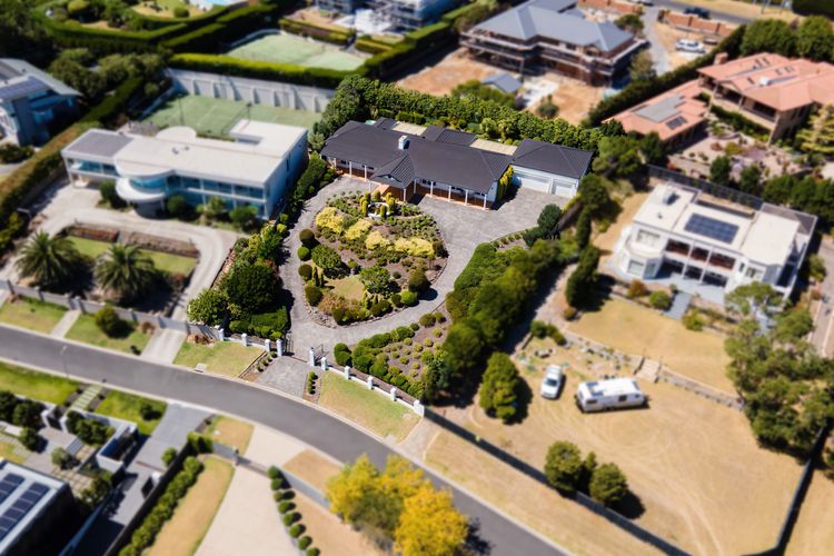 Located in the dress circle of Mt Eliza with stunning views