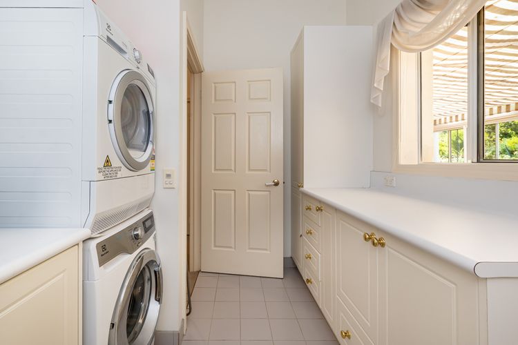 Laundry with washing machine and dryer