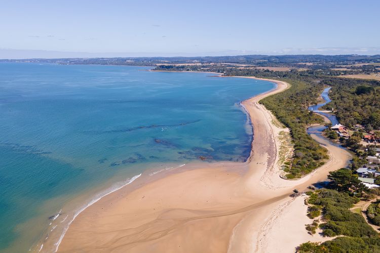 Somers Beach, less than 2 km away from the property