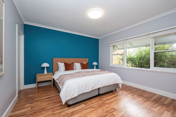 Master bedroom with King bed and ensuite 