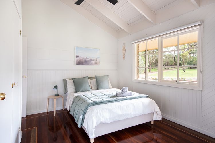 Bedroom 2 with queen bed 