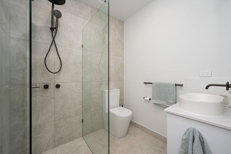 Ensuite