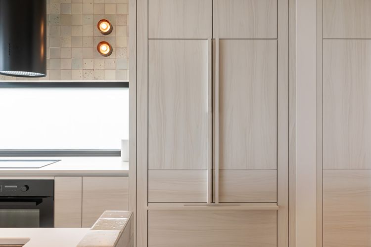 Intergrated fridge and freezer 