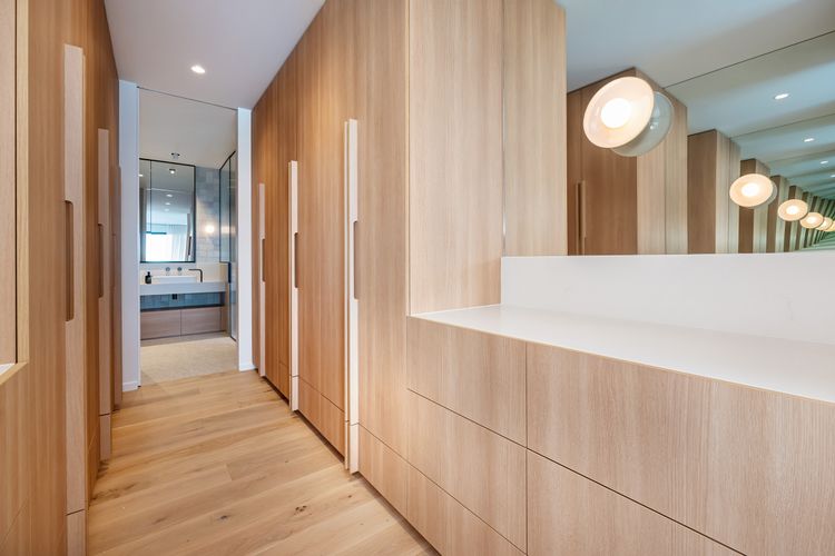 Walk in robe through to ensuite 