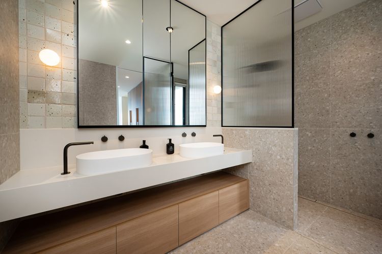 Master ensuite with heated floor