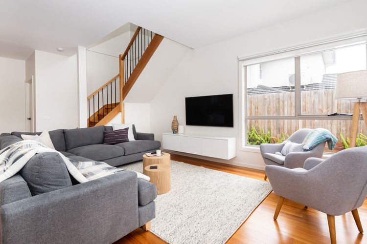 Light and bright main living area