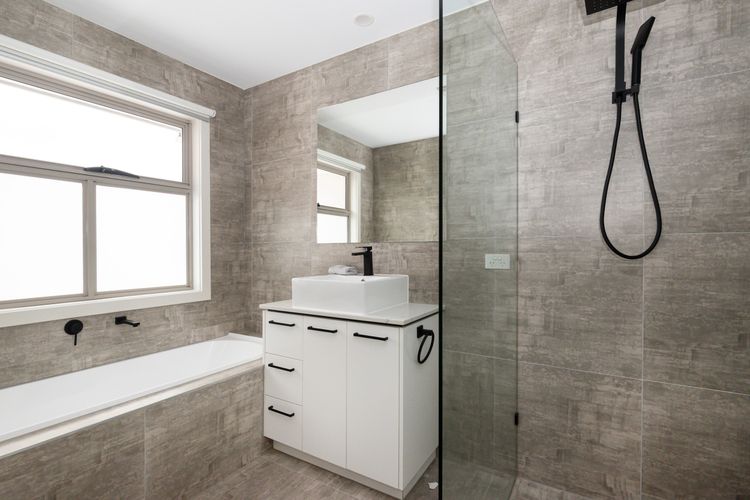 Main bathroom