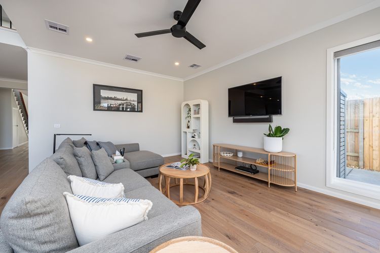 Solara House with Heated Pool and Cinema Room