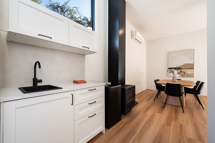 Studio Kitchen