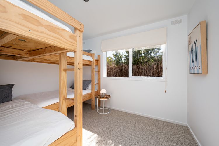 Bunk bed room 
