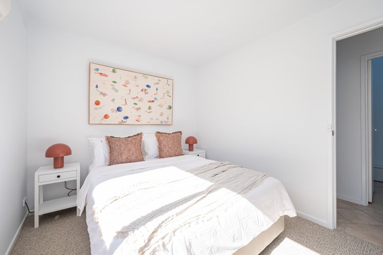 Bedroom with queen bed
