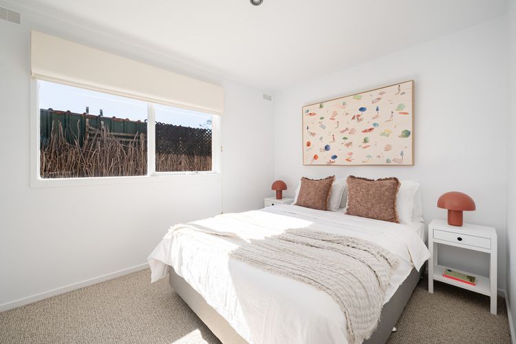 Bedroom with queen bed