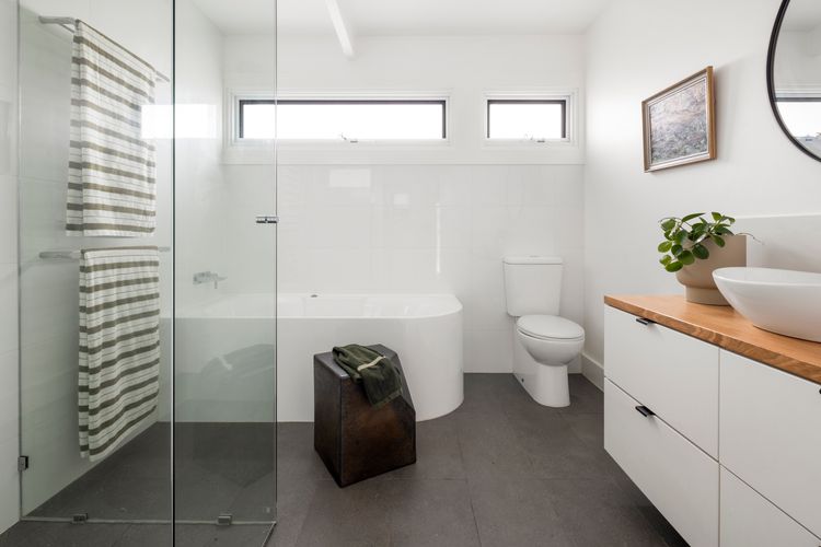 Full bathroom