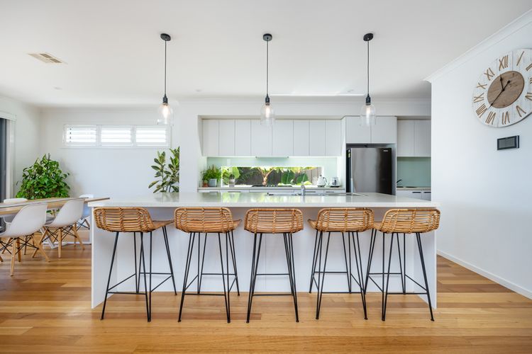 Full kitchen