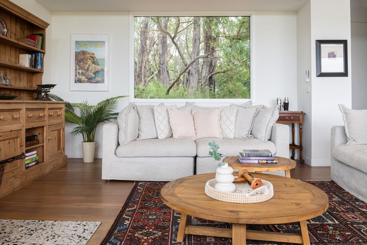 Bella’s Block Vineyard Retreat with Tennis Court, Shoreham