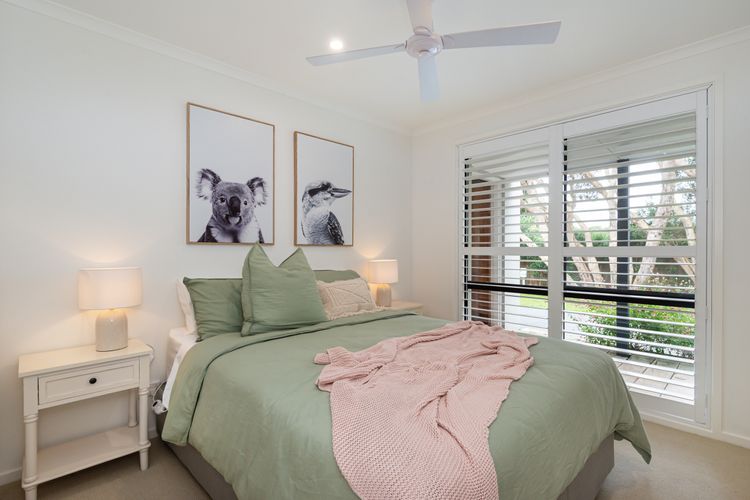 Bedroom 2 with Queen bed