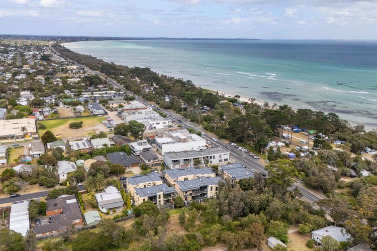 Beachfront Gem in Capel Sound