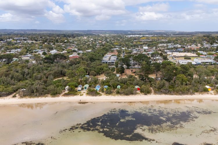 Beachfront Gem in Capel Sound
