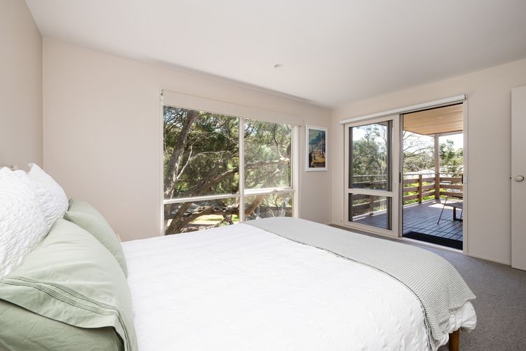 Queen bedroom 