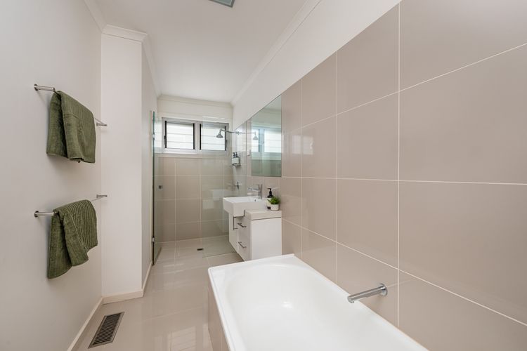 Full bathroom